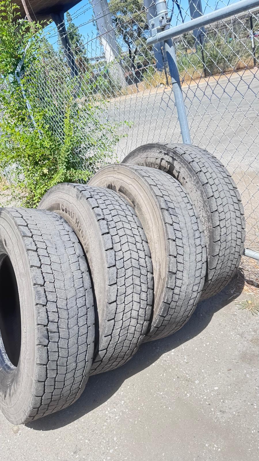 IVAN'S COMMERCIAL TIRES SERVICE · Gallery #102