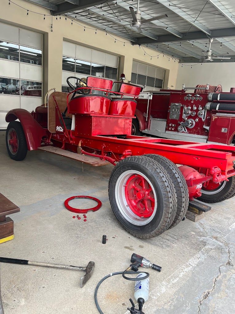 IVAN'S COMMERCIAL TIRES SERVICE · Gallery #16